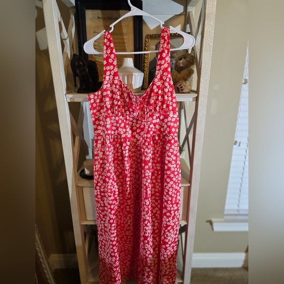 LUXVEER Dresses & Skirts - Elegant Red Floral Midi Dress
